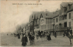 Berck-Plage La Chaussée devant les villas à Berck