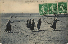 Berck-Plage - Retour de Verrotieres revenant de la Baie à Berck