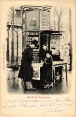 Carte postale ancienne Paris Petits Metiers la marchande de journaux
                                                                     à Paris
                                
