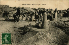 Berck-Plage - Travaux de sable - Le Phare à Berck