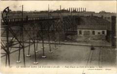 Le mineur dans le Pas-de-Calais - Pont d'acces au Terri de la mine à Calais