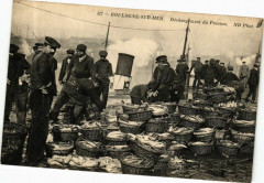 Boulogne-sur-Mer - Déchargement du Poisson à Boulogne-sur-Mer