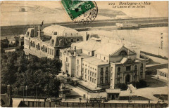 Boulogne-sur-Mer - Le Casino et les Jetées à Boulogne-sur-Mer