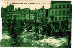 Boulogne-sur-Mer - Debarquement de poissons à Boulogne-sur-Mer