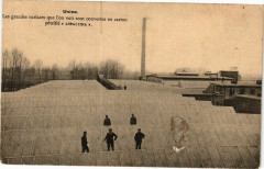 Usine Les grandes surfaces que l'on voit sont convertes en carton.