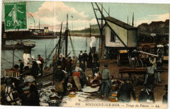 Boulogne-sur-Mer - Triage du poisson à Boulogne-sur-Mer
