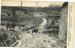 La Guerre 1914-1915 Barricade sur une route aux abords de Carency à Carency