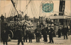 Dunkerque - Dechargement d'un vapeur à Dunkerque