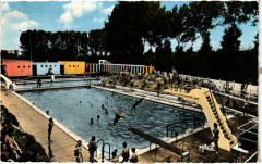 Le Cateau La Piscine -
													59 Nord
												