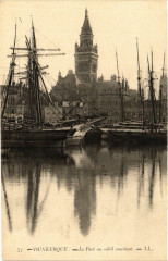 Dunkerque-Le Port au Soleil couchant à Dunkerque