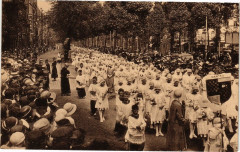 Procession des enfants - Les Croises -
													59 Nord
												