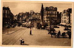 Lille - La Grande Place et la Déesse à Lille