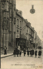 Argentan Le Cadran Suspendu à Argentan