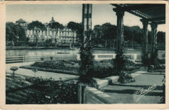 Bagnoles de L'Orne Le Grand-Hotel vu des Jardins France