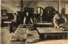 La Grande-Trappe ,prés Mortagne (Orne)- Chocolaterie - Salle à Ri