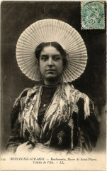 Boulogne-sur-Mer - Boulonnaise, Dame de Saint-Pierre, Toilette à Sai