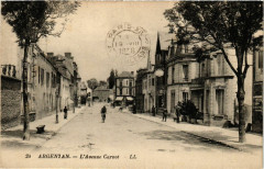Argentan - L'Avenue Carnot à Argentan