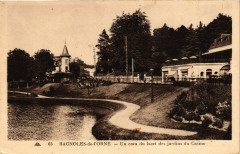 Bagnoles-de-L'Orne-  Un coin du lacet des jardins du Casino