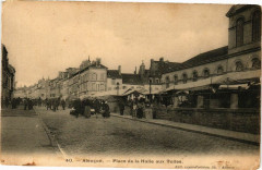Alencon (Orne) - Place de la Halle aux Tolles à Alençon