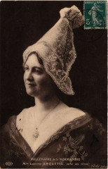 Millénaire de la Normandie - Mlle Lucienne Anquetil reine des..