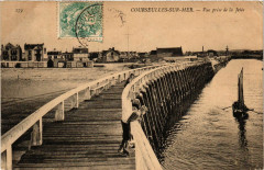 Courseulles-sur-Mer - Vue prise de la Jetée à Courseulles-sur-Mer