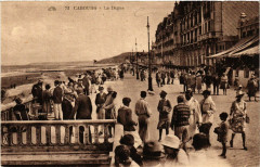 Cabourg - La Digue à Cabourg
