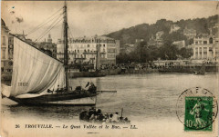 Trouville - Le quai Vallée -
													14 Calvados
												