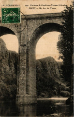 Environs de Conde-sur-Noireau Calvados-Clecy Un Arc du Viaduc