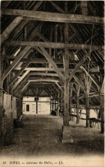 Dives - Interieur des Halles