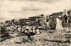 Luc-sur-Mer - La Plage à Luc-sur-Mer