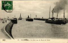 Trouville - Les Jetees