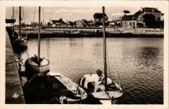 Courseulles - Yachts au Port