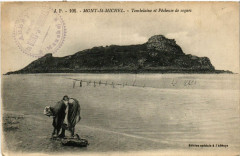 Le Mont Saint-Michel - Tombelaine et Pecheuse de coques au Mont-Saint-Michel