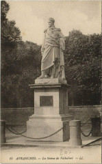 Avranches - Le Statue de Valhubert à Avranches