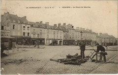 Perieres - La Place du Marche