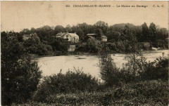 Chalons sur Marne La Marne au Barrage