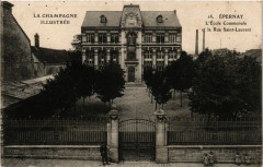 Epernay - L'Ecole Communale à Épernay