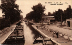 Reims-Canal de la Marne a l'Aisne Vue prise de la Passerelle à Reims