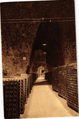 Collection Champagne Pommery & Greno Reims Enfilade de crayeres.. à Reims