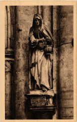 Troyes- EgliseSainte-Madeleine , Statue de Sainte Marthe France à Troyes