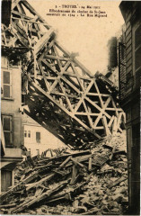 Troyes - Ecroulement de la tour de l'église St. Jean à Troyes