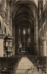 Charleville Intérieur de Eglise