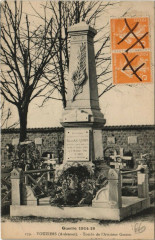 Vouziers - Tombe de l'Avateur Garros à Vouziers