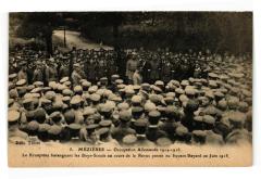 Carte postale ancienne Mezieres - Occupations Allemande1914-1918-Le Kronprinz haranguant
                                                                     à Charleville-Mézières
                                
