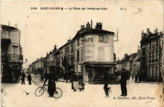 Saint-Dizier La Place de l'Hotel-de-Ville à Saint-Dizier