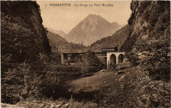 Pierrefitte La Gorge au Pont Meyabat
