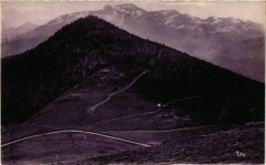 Col d'Aspin - Au fond le Massif de l'Arbizon -
													65 Hautes Pyrénées
												