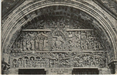 Tympan du portail de l'Eglise de Conques -
													12 Aveyron
												