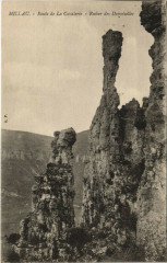 Millau - Route de La Cavalerie - Rocher des Demoiselles à Millau