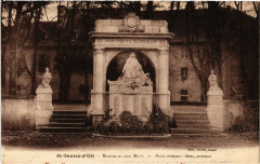 Saint-Geniez d'Olt - Monument aux Morts -
													12 Aveyron
												